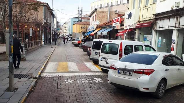 Belediyeden uygunsuz park yapanlara ceza uyarısı